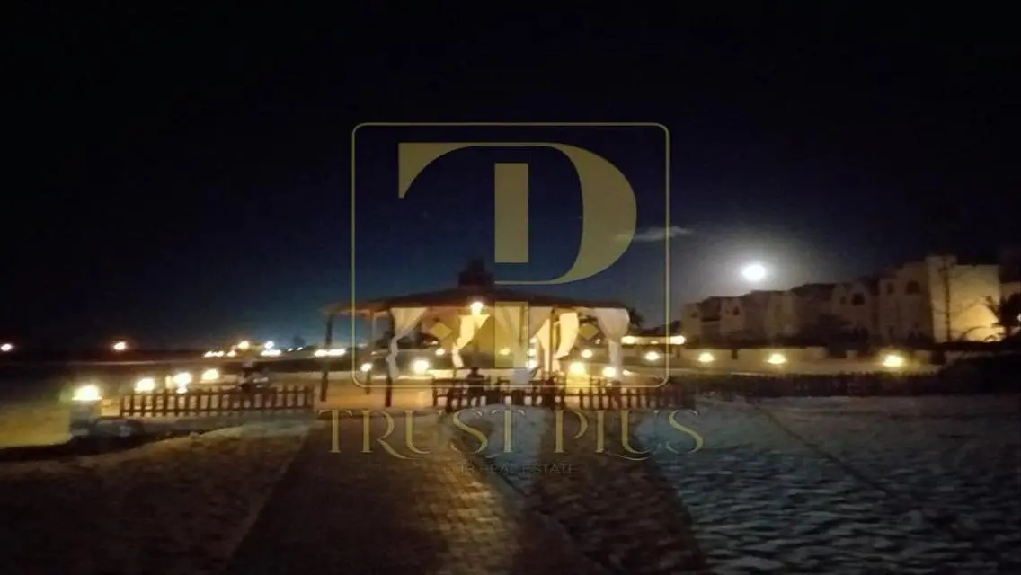 Luxury Apartment with Lake View in the Heart of the City