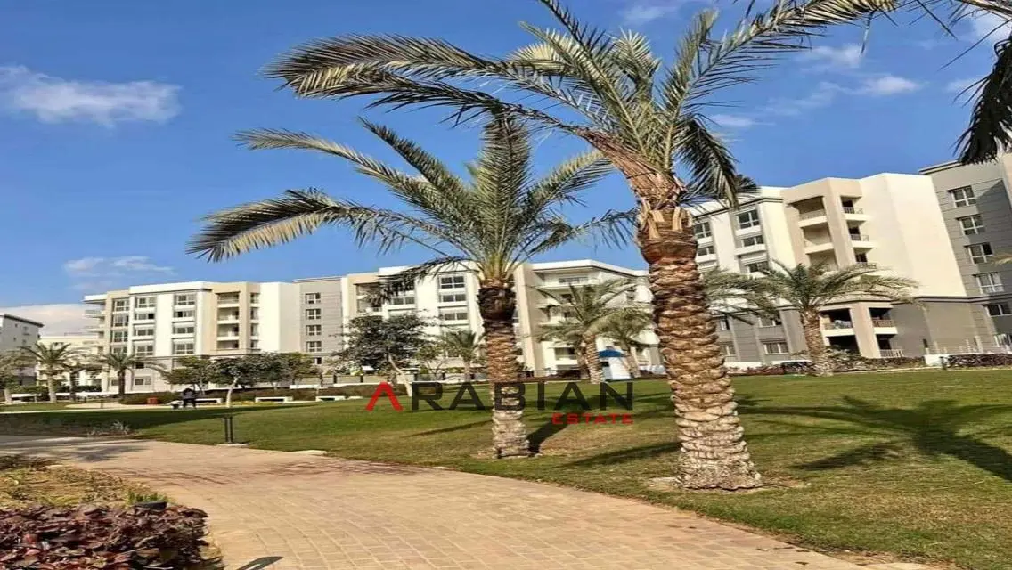 فيلا رائعة للبيع بمساحة واسعة ووسائل راحة فاخرة