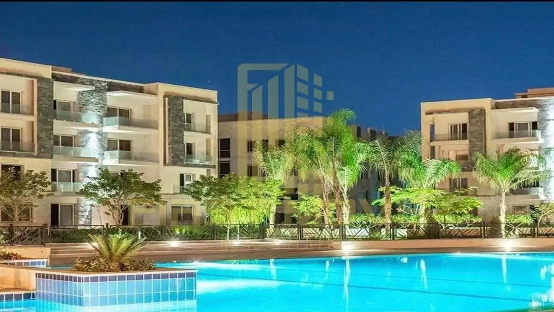 Luxury Apartment in Galleria Residence 168