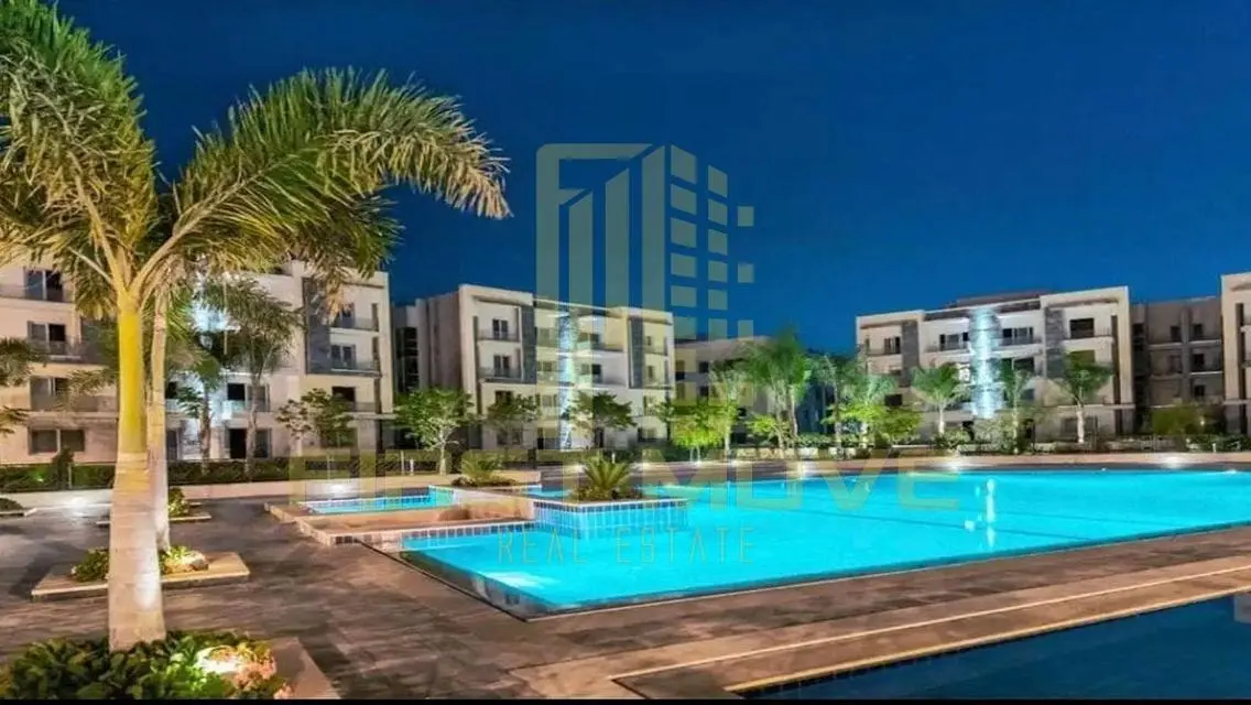 Luxury Apartment in Galleria Residence 168