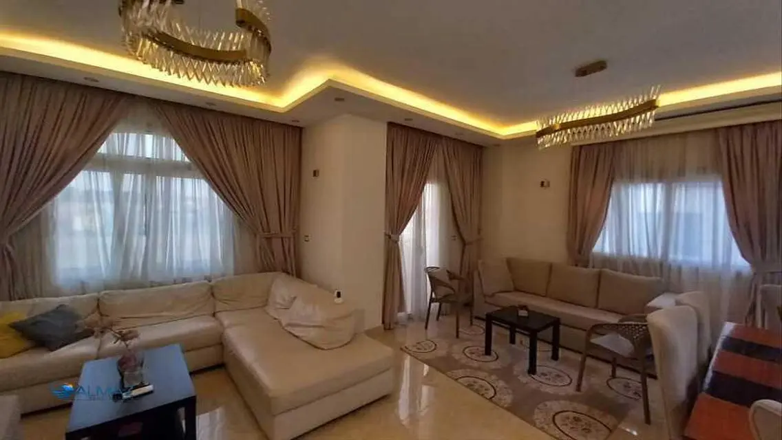 شقة فاخرة للبيع مساحتها 50 متر