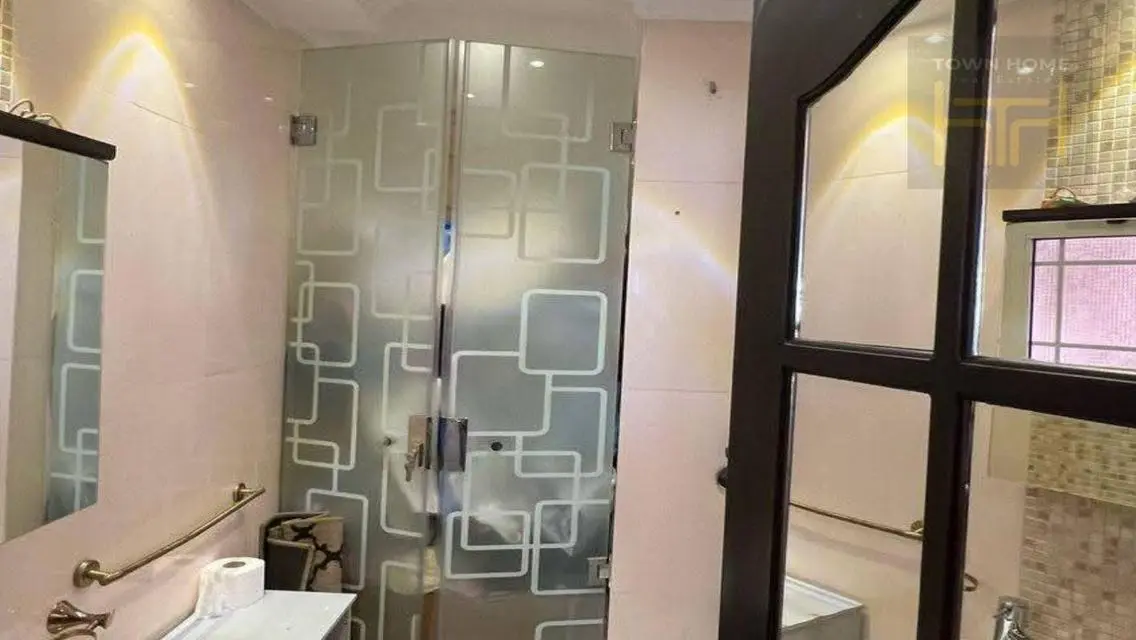 Luxury Apartment with Spacious Design in Prime Location