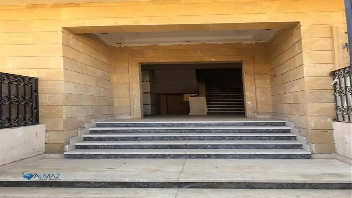 شقة فاخرة بسعر مناسب