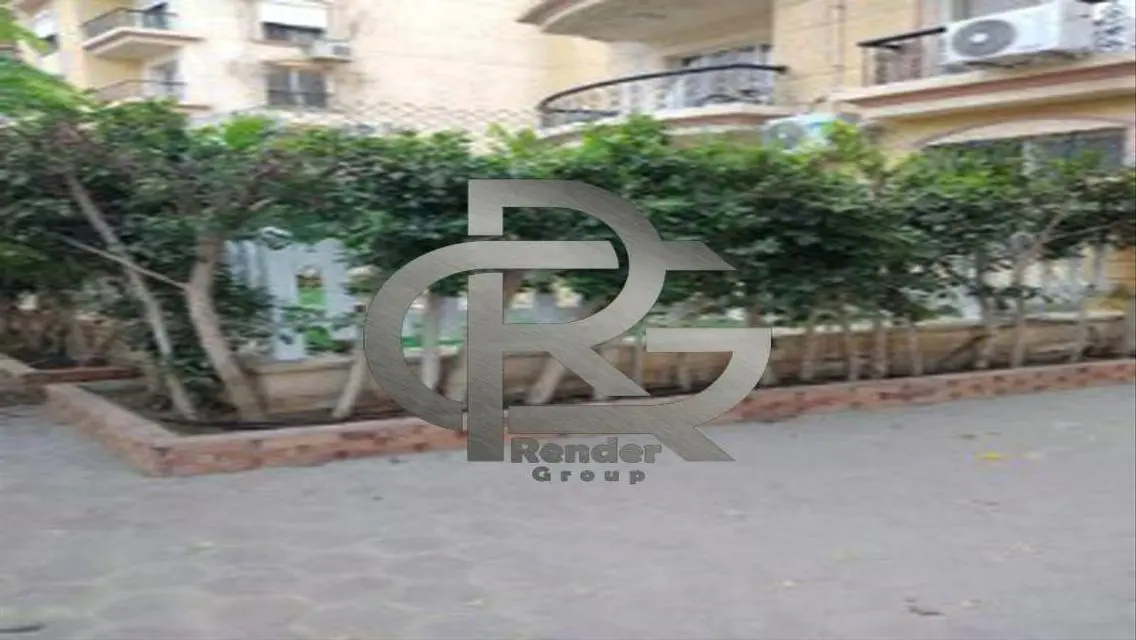 فيلا فاخرة للبيع بمساحة واسعة مع حديقة خاصة ومسبح