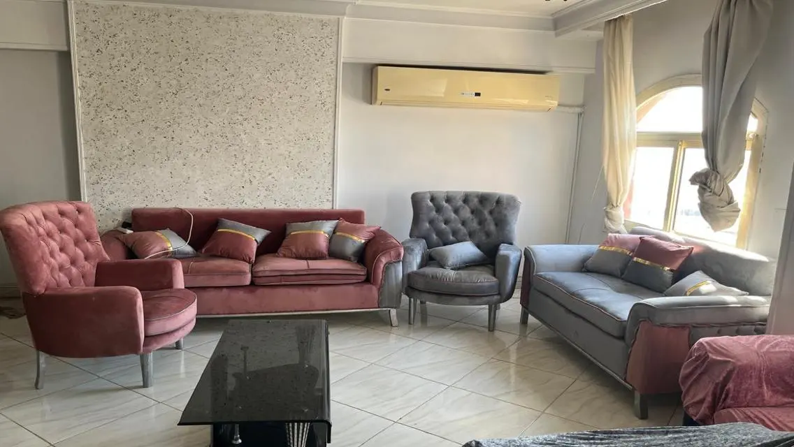 Comfortable Apartment for Rent with Balcony