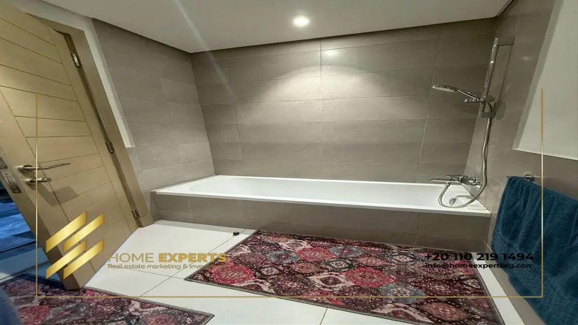Luxury Apartment with Private Garden and Shared Pool