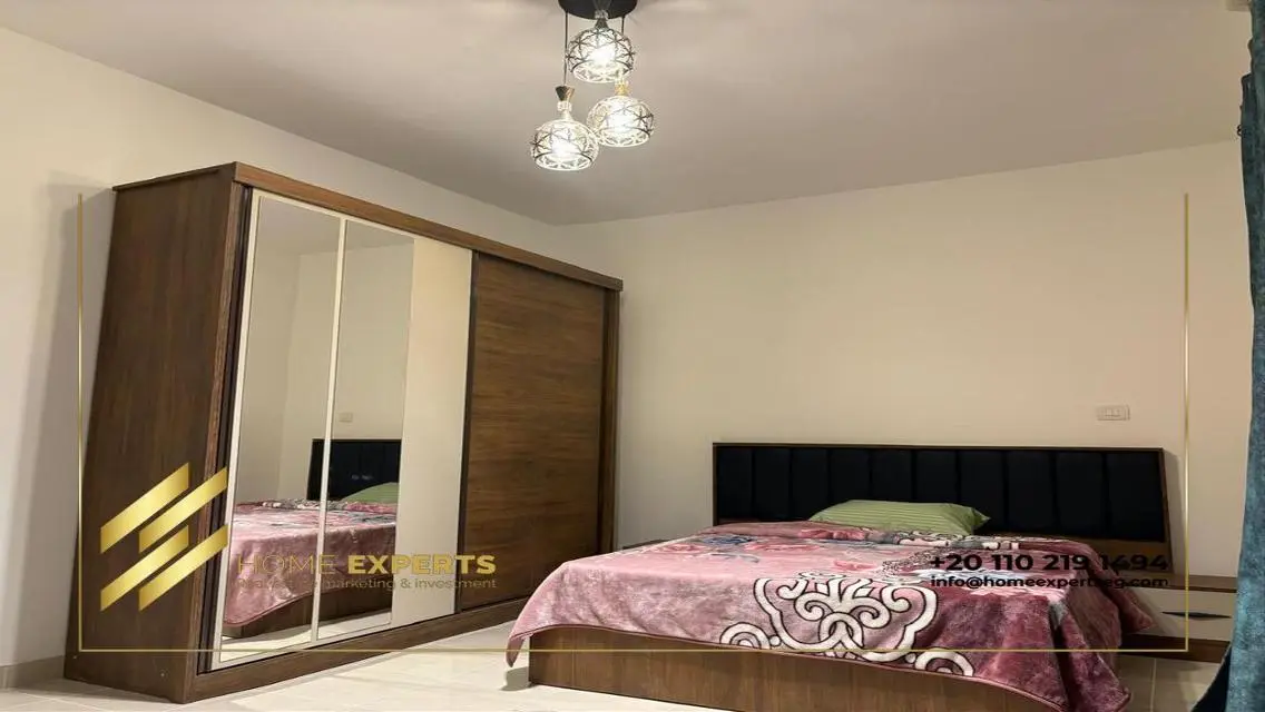 Spacious Apartment for Sale - 1623 m²