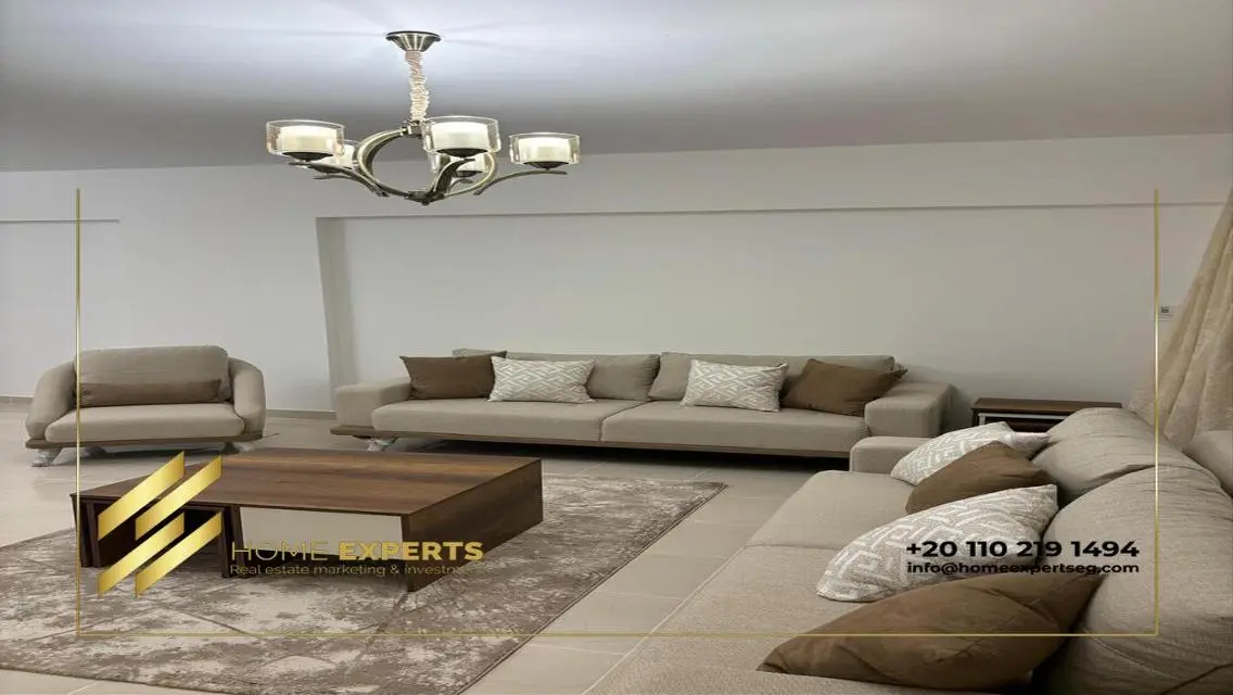 Spacious Apartment for Sale - 1623 m²