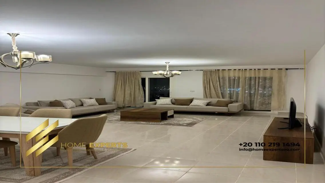 Spacious Apartment for Sale - 1623 m²