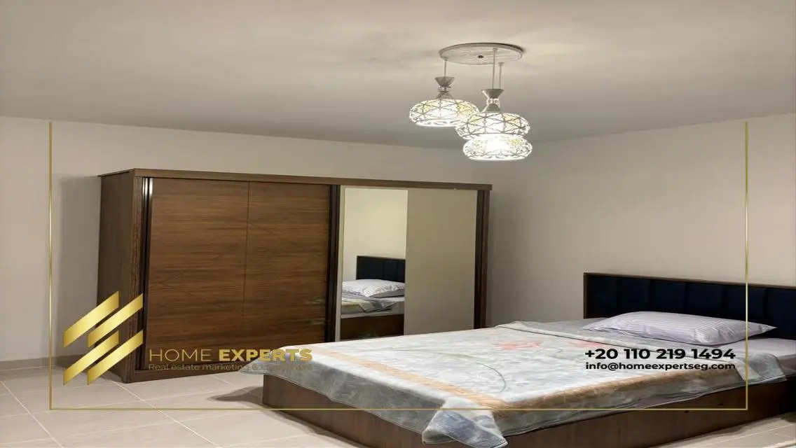 Spacious Apartment for Sale - 1623 m²