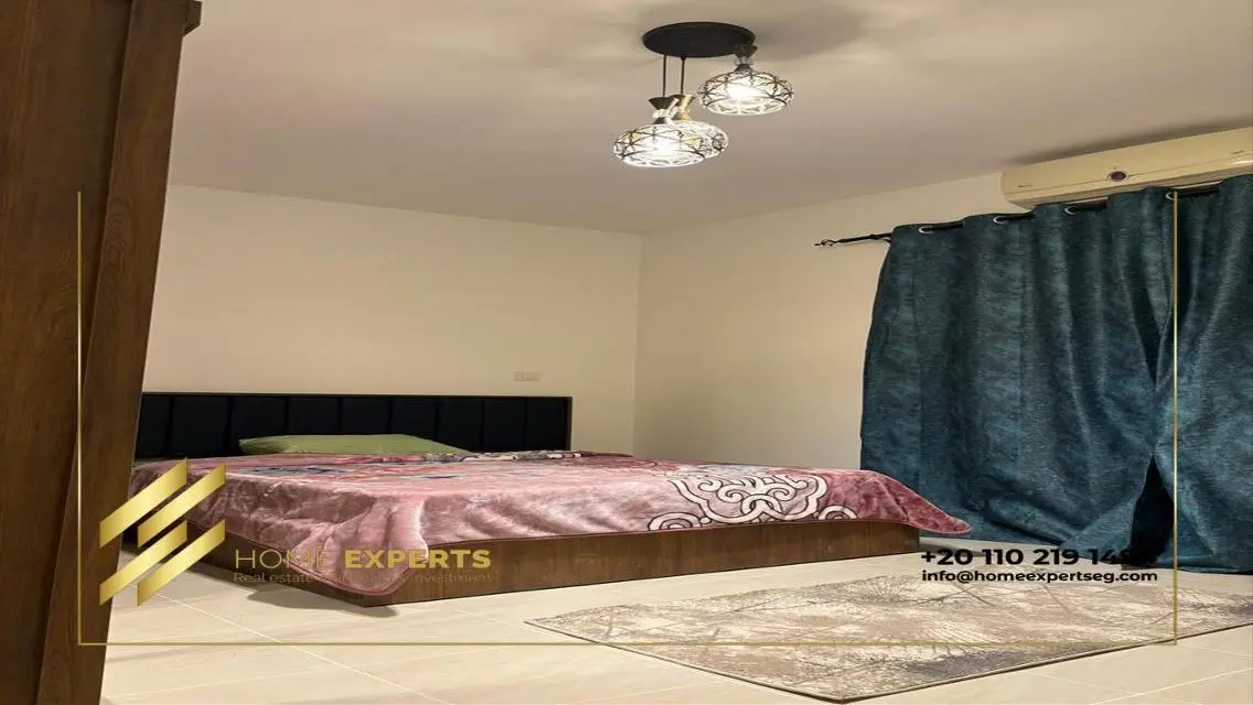 Spacious Apartment for Sale - 1623 m²