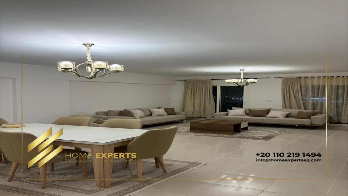 Spacious Apartment for Sale - 1623 m²