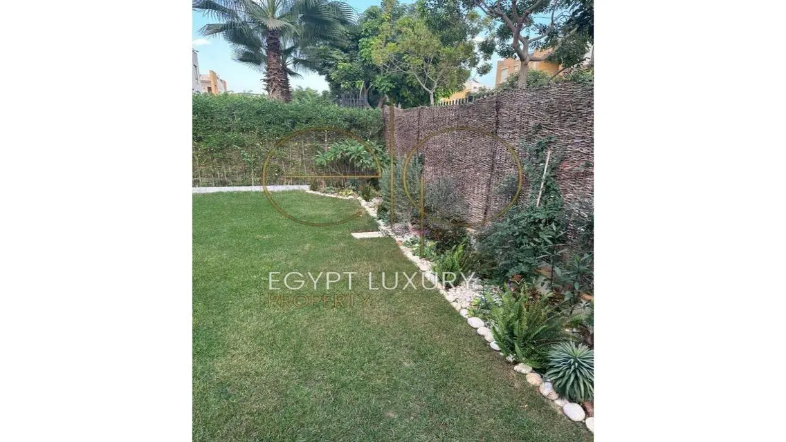 شقة فاخرة مع حديقة خاصة وغرفة خادمة