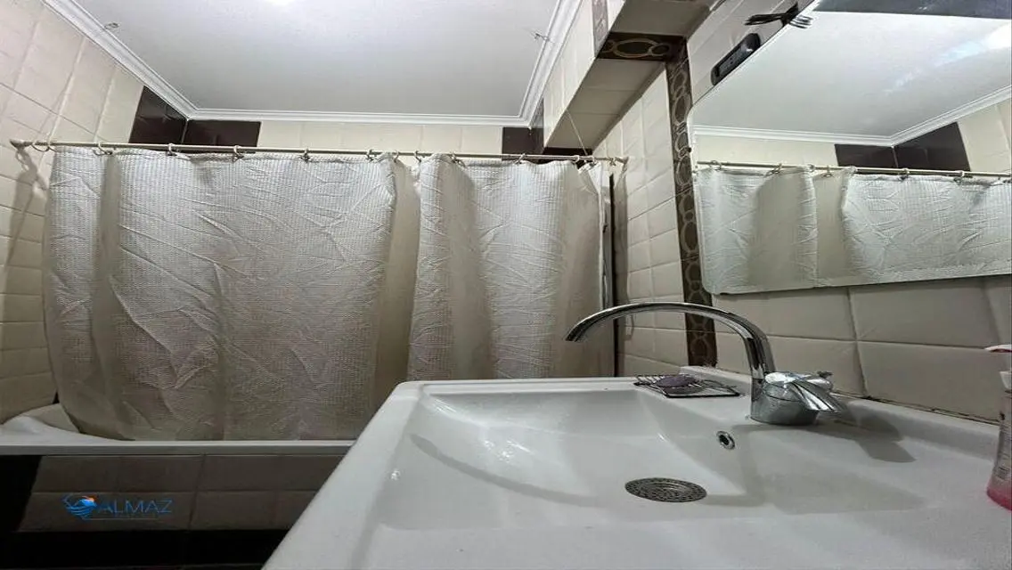 Luxury Apartment with 500 sqm, Balcony, and Security Guard