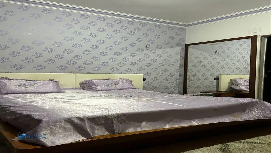 Luxury Apartment with 500 sqm, Balcony, and Security Guard