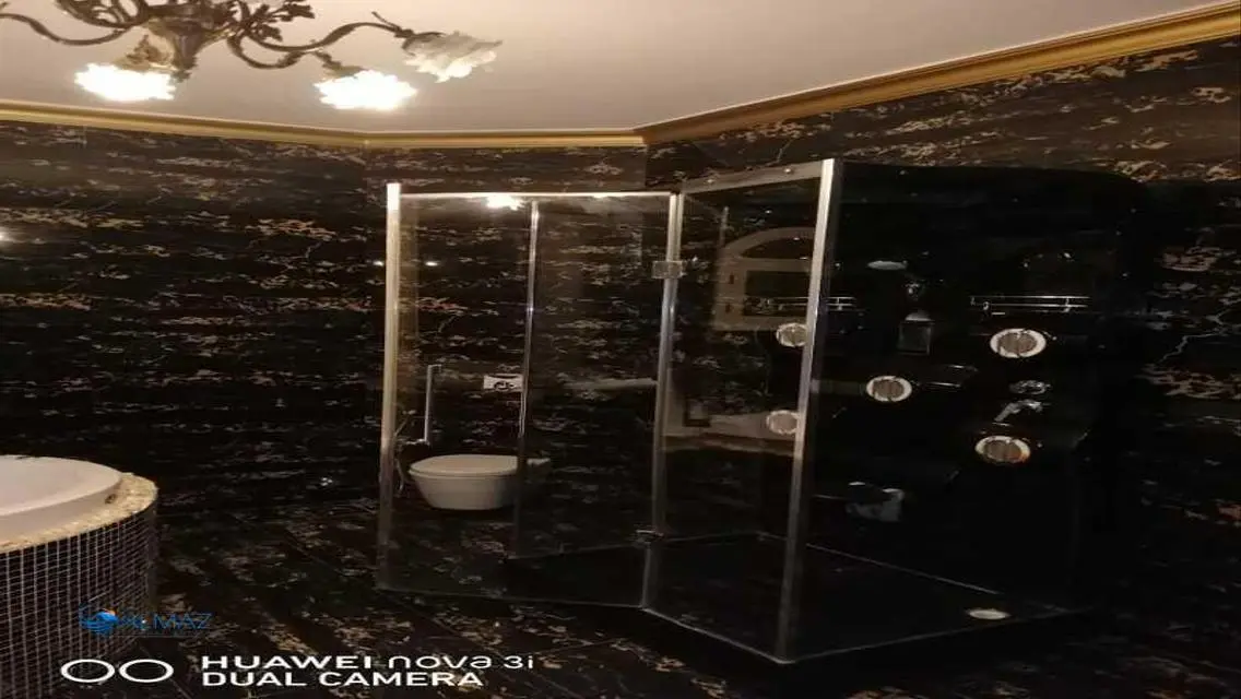 شقة فاخرة للإيجار بمساحة واسعة
