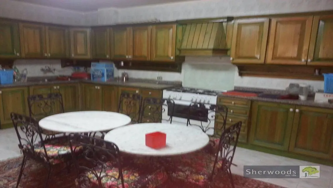فيلا فاخرة للبيع بمساحة 1250 متر في أفضل المناطق