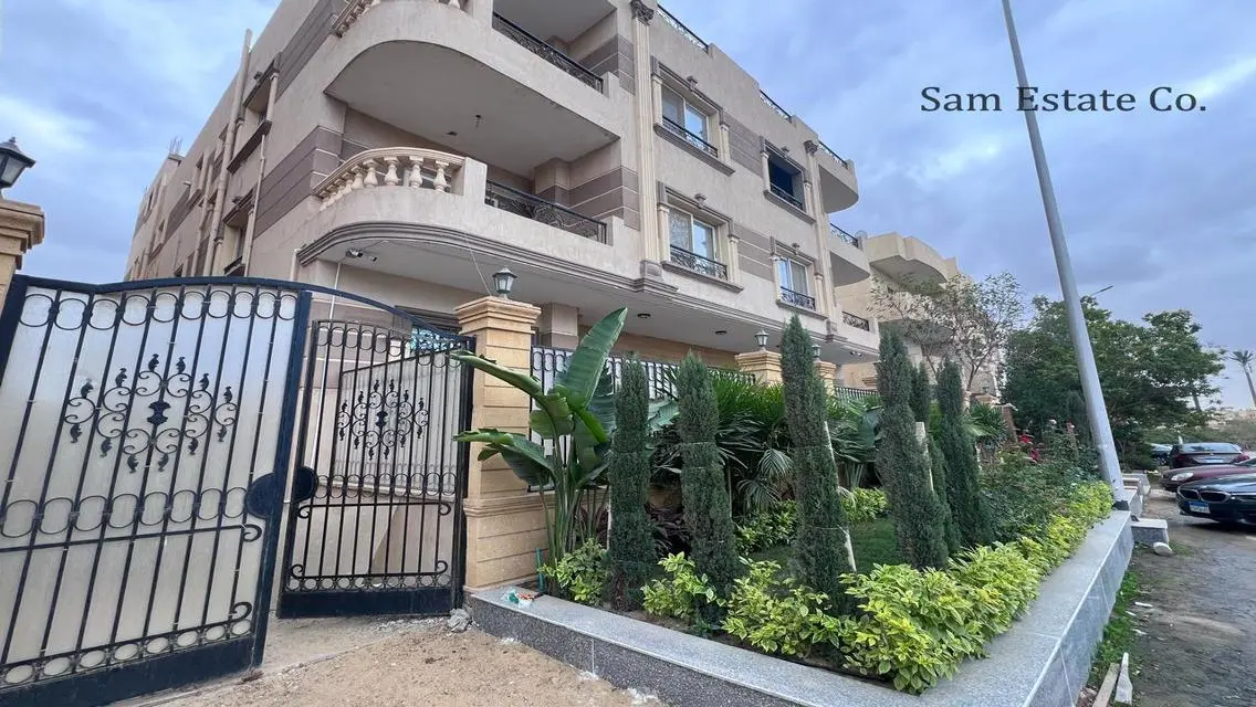 Luxury Villa for Sale with 440 sqm