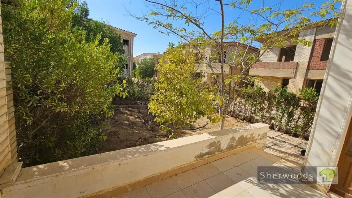 Luxury Apartment with Pool and Private Garden for Sale
