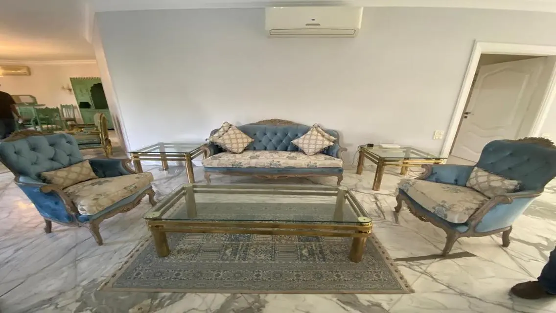Luxury Apartment with Private Garden and Pool