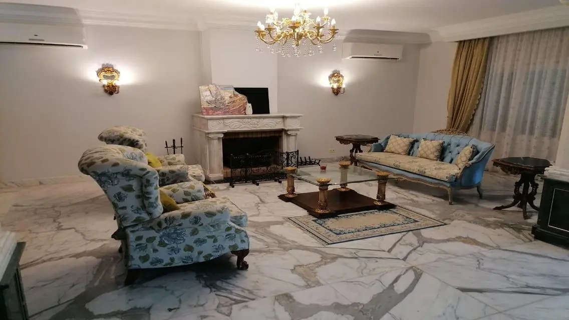 Luxury Apartment with Private Garden and Pool