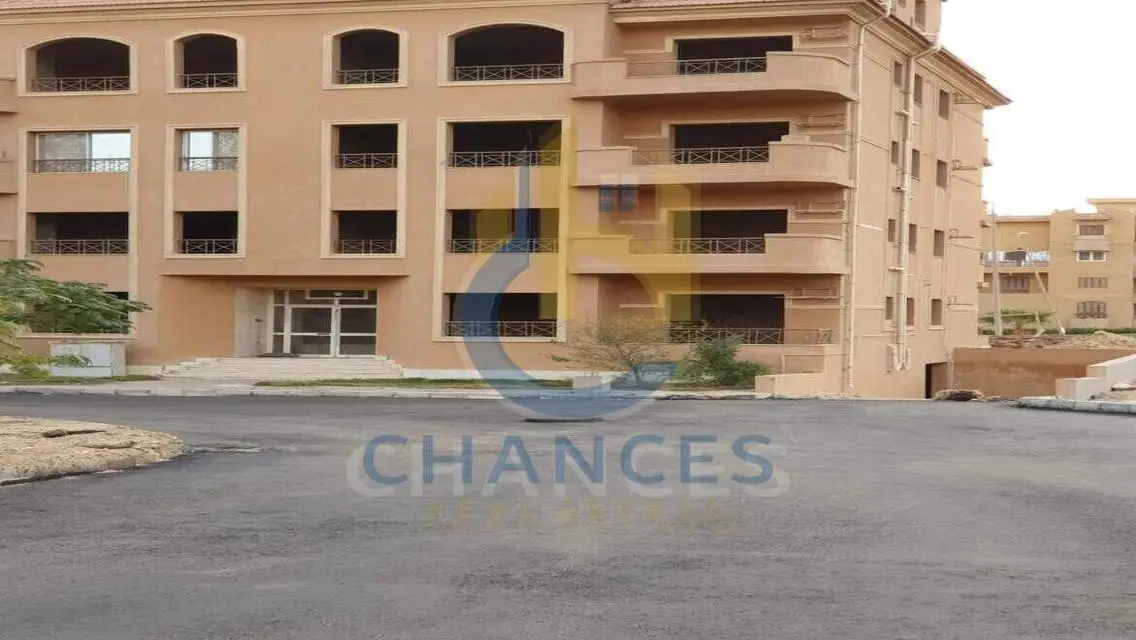 Stunning Villa for Sale in Maxim Country Club