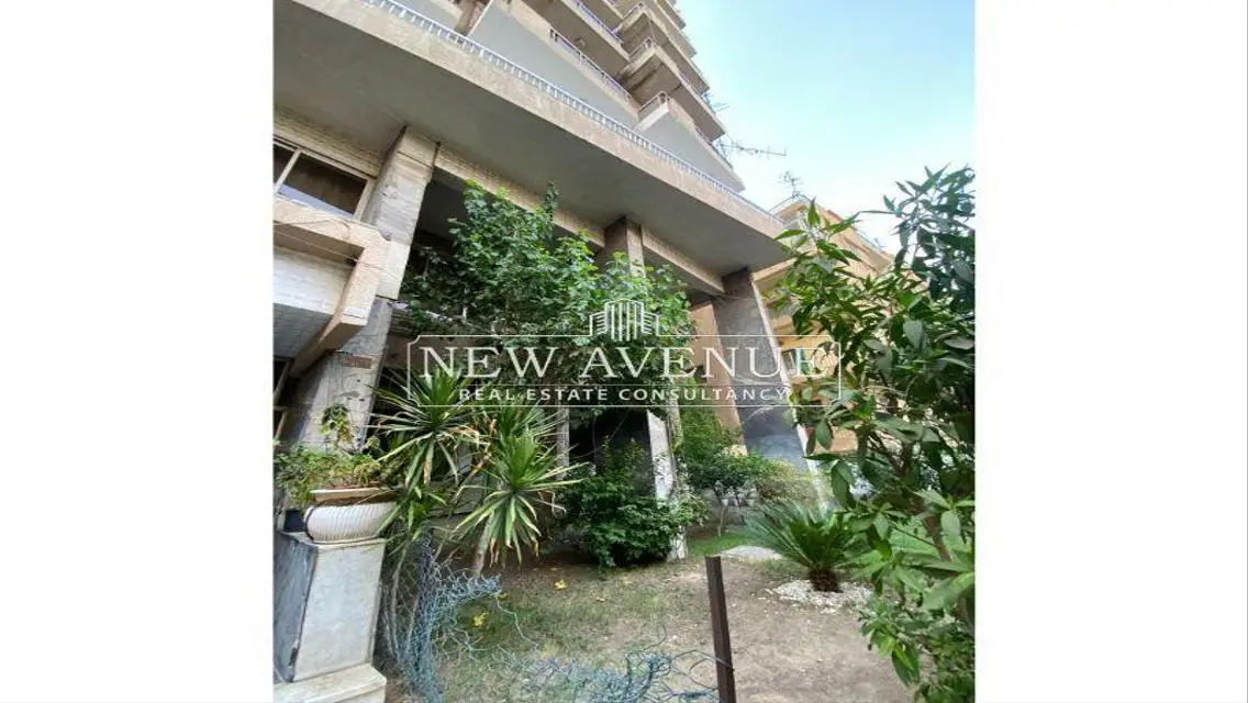 Luxurious Office Space of 350 sqm with Premium Amenities
