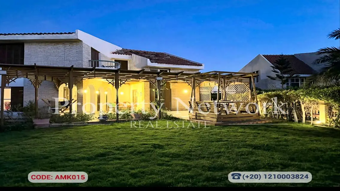 Luxury Apartment with Private Garden and Shared Pool
