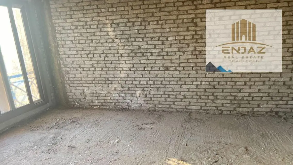 شقة فاخرة ثلاث غرف نوم للبيع