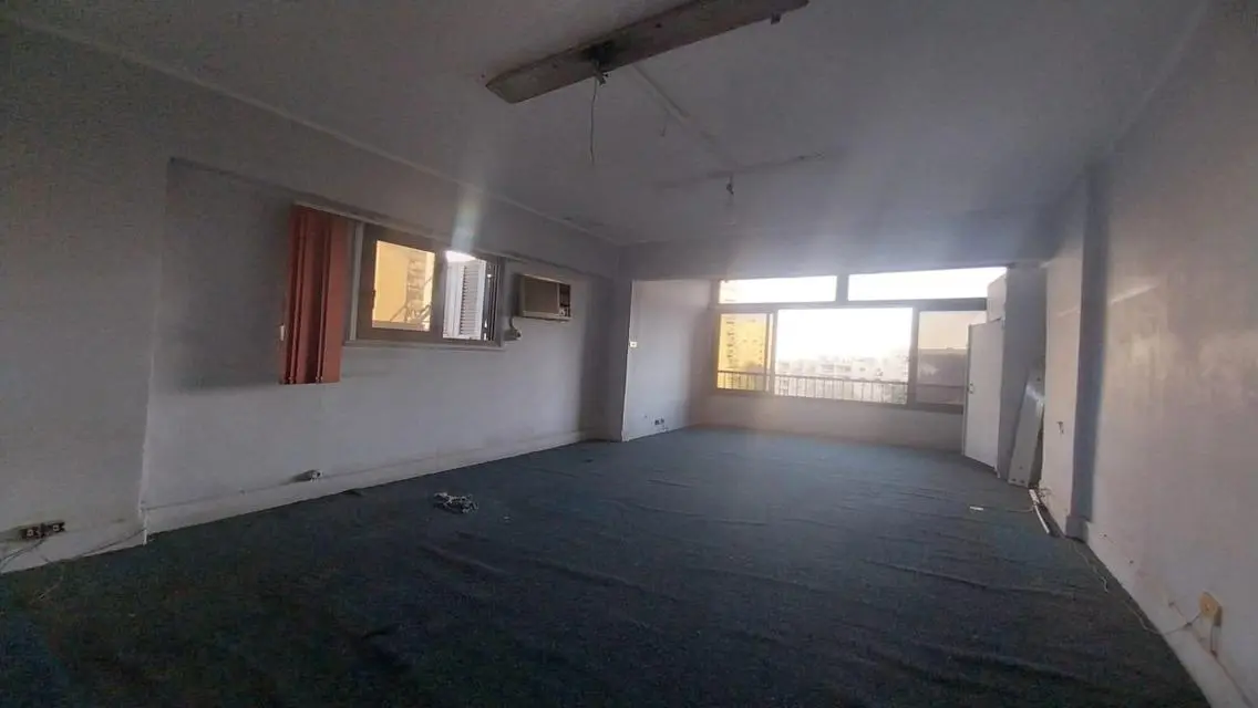 Luxury Apartment for Sale Overlooking Key Landmarks