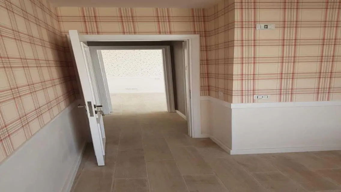 Luxurious 165 sqm Apartment in a Prime Location