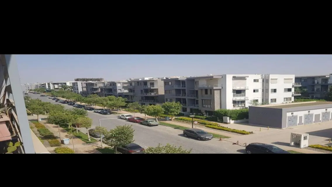 Luxurious 165 sqm Apartment in a Prime Location