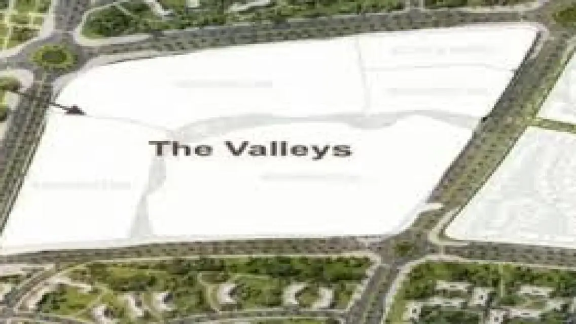 Luxury Apartment Overlooking Lakes at an Attractive Price