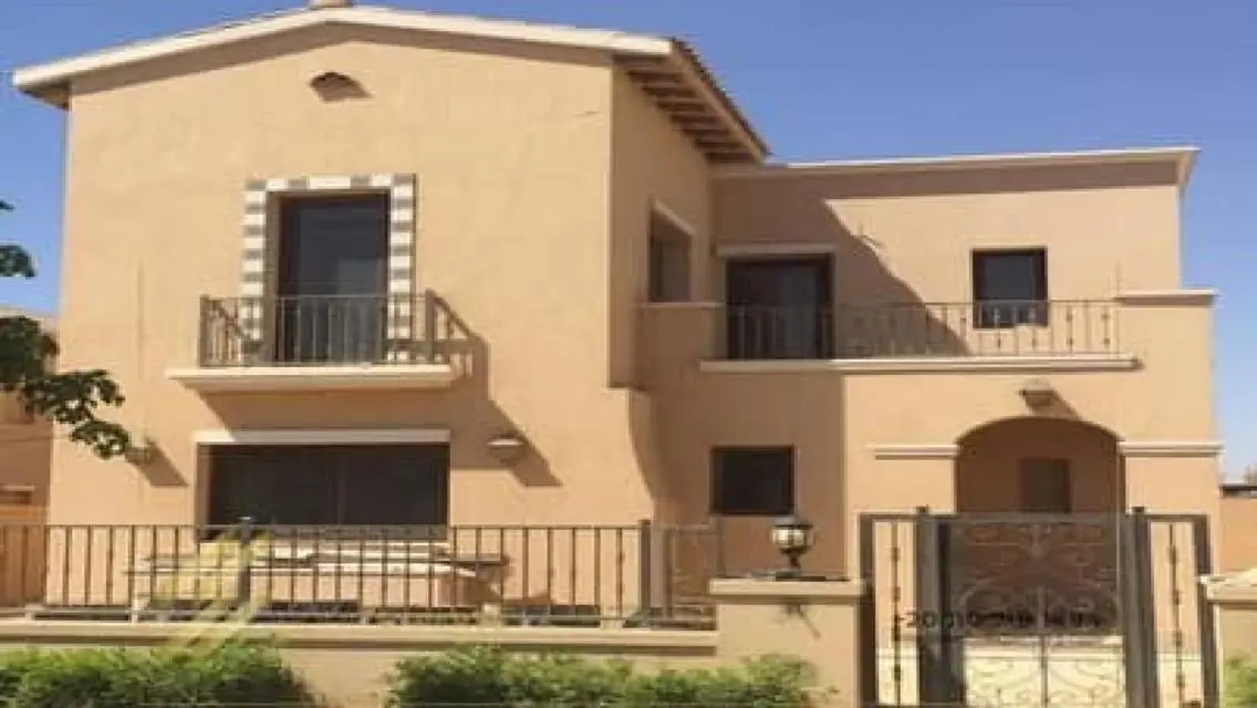 Luxury Apartment for Sale with Balcony and Private Garden