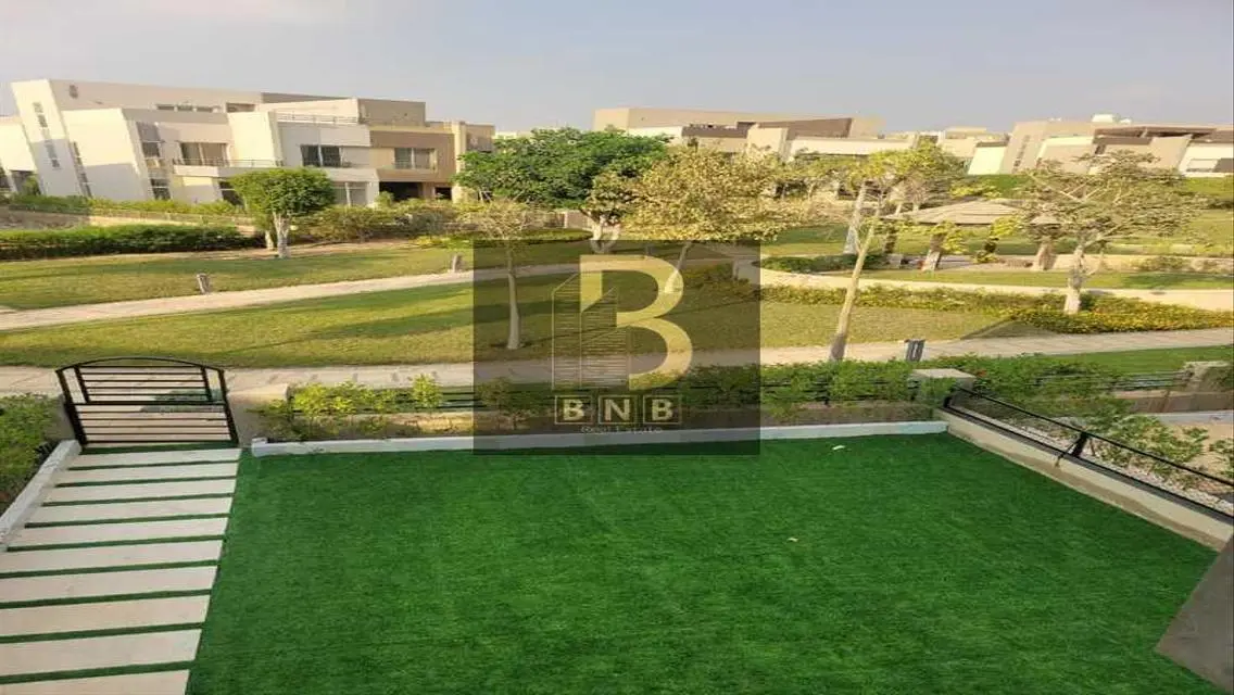شقة مميزة للبيع بمساحة 210 متر بجوار البحيرات