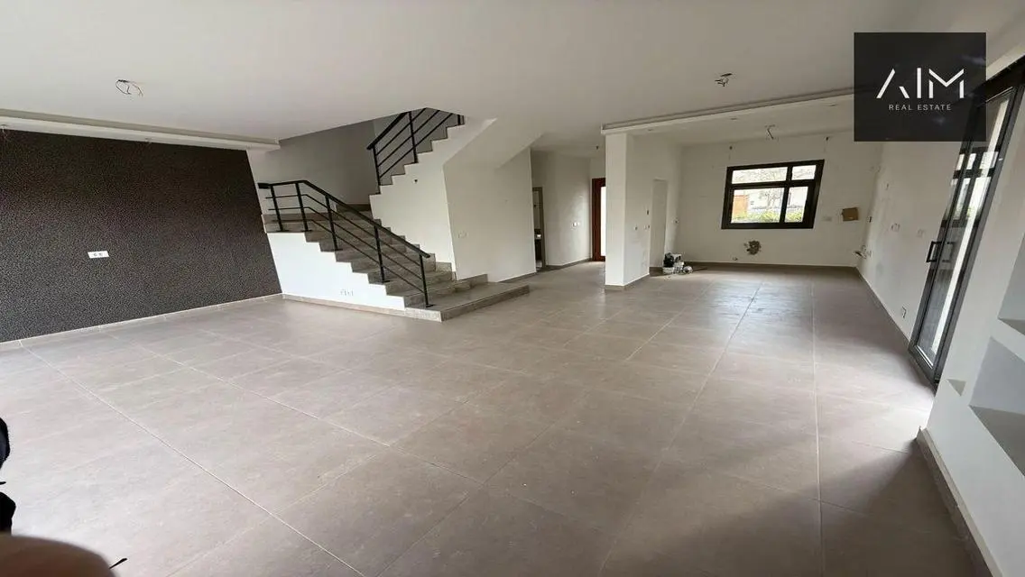Luxury Apartment with Spacious Balcony and Security Guard