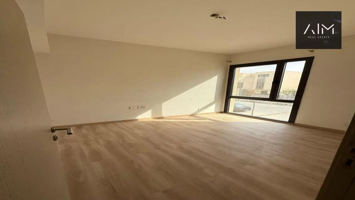 Luxury Apartment with Spacious Balcony and Security Guard