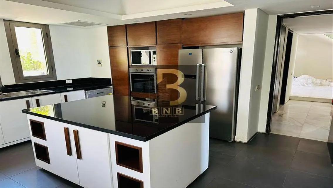 Luxury Villa for Sale with Private Garden and Pool
