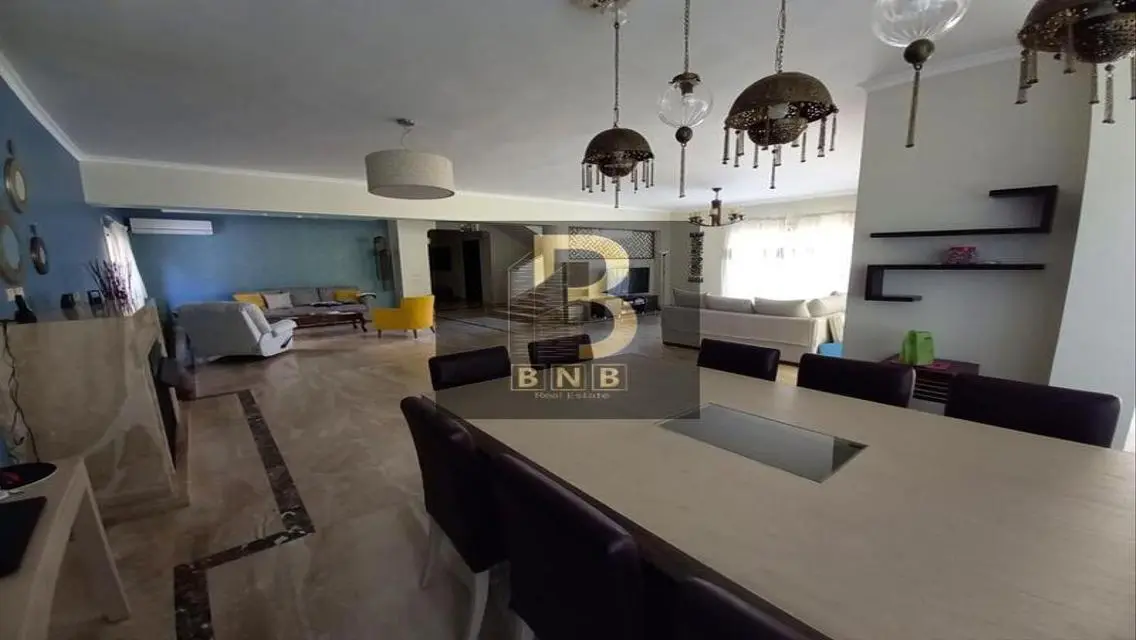 شقة فاخرة بمساحة 450 متر في هندي 20