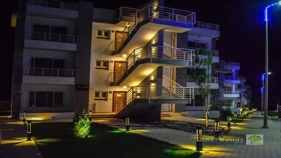 Luxury Villa for Rent Overlooking Lakes