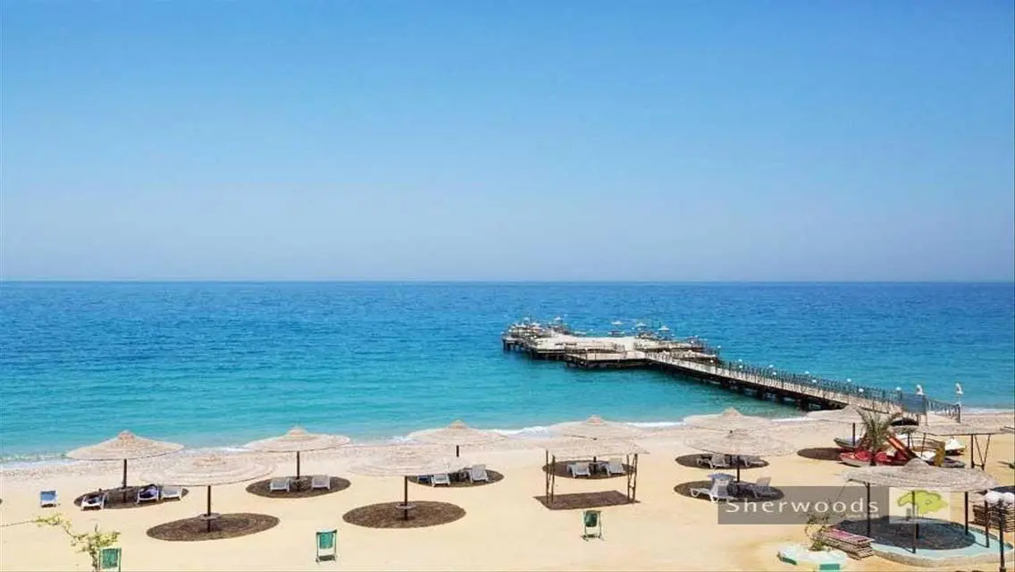 Luxury Villa for Rent Overlooking Lakes