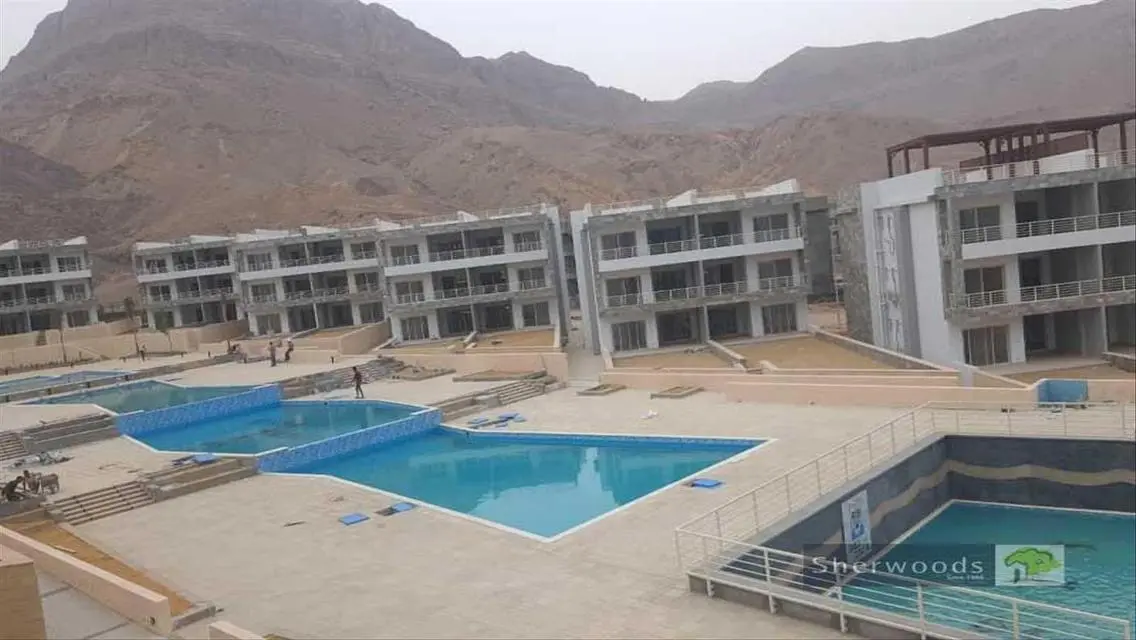 Luxury Villa for Rent Overlooking Lakes