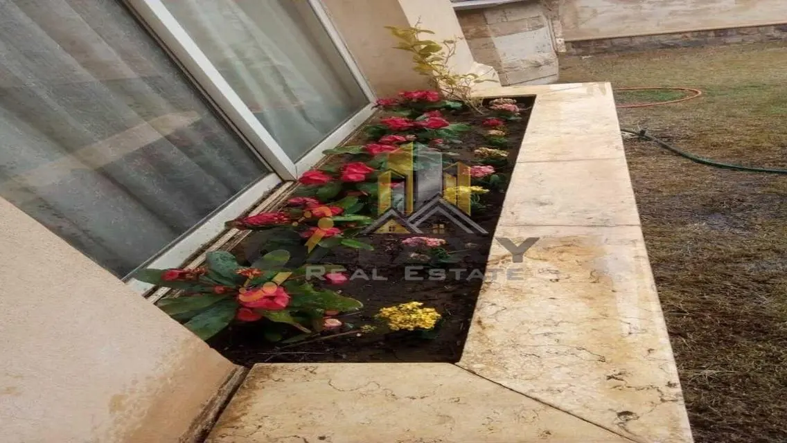 فيلا رائعة للبيع مع جميع المزايا قرب المعالم الرئيسية