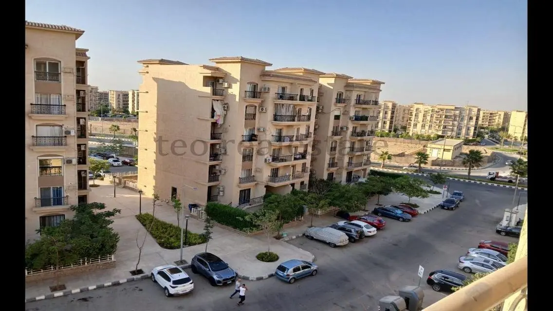 شقة فاخرة للبيع في موقع متميز
