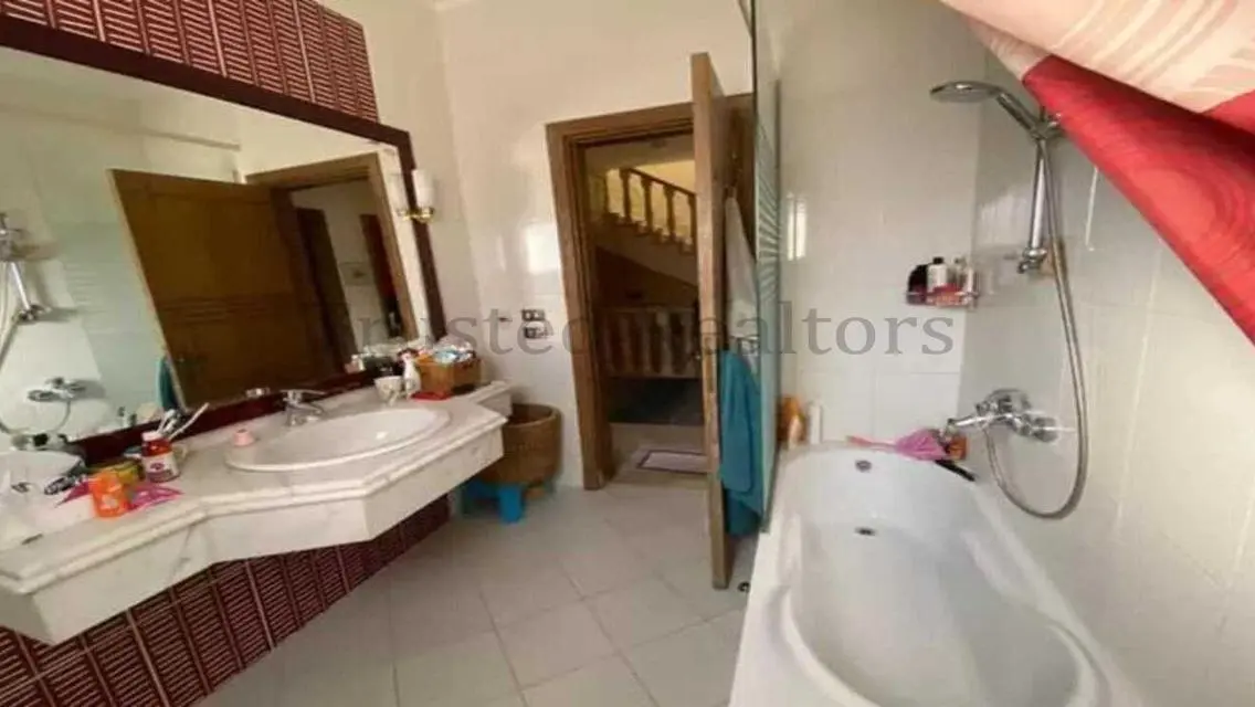 Luxury Villa for Sale with Private Garden and Pool