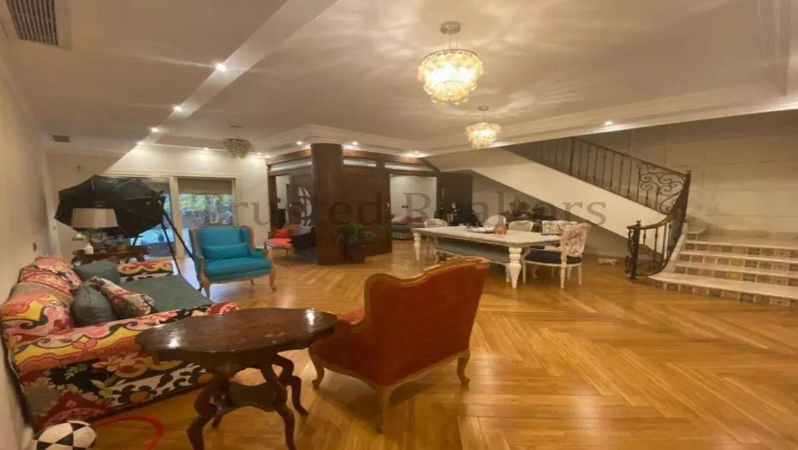 Luxury Villa for Sale with Private Garden and Pool