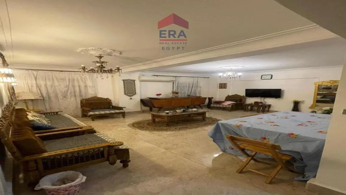 شقة رائعة للإيجار مع شرفة