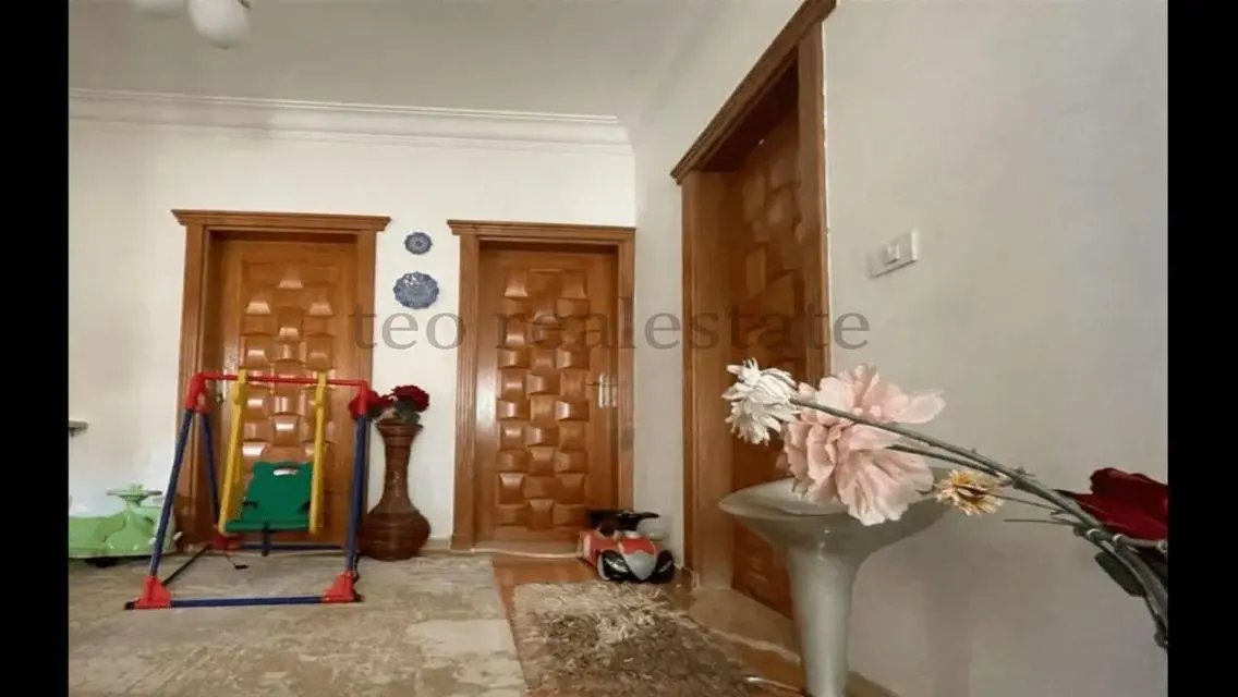 فيلا فاخرة للبيع في D1 - تEO الريالستيت
