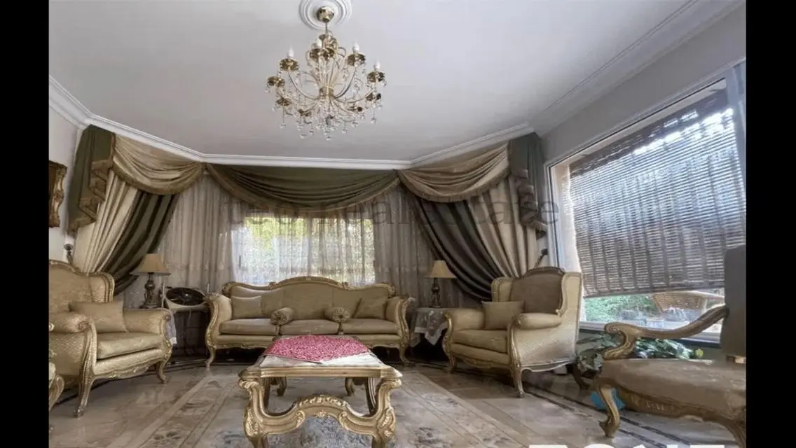 فيلا فاخرة للبيع في D1 - تEO الريالستيت