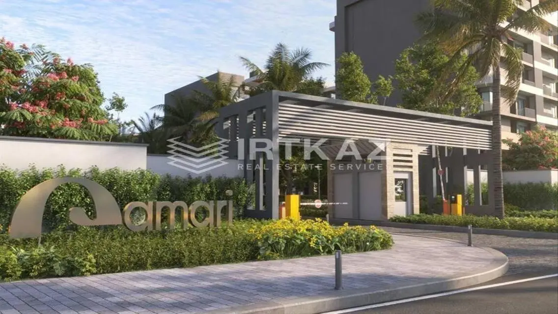 Luxury Apartment with Lake View